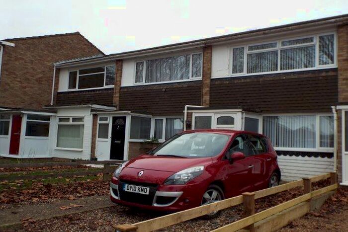 2 Bedroom Property To Rent In Hildenborough Crescent, Maidstone, ME16
