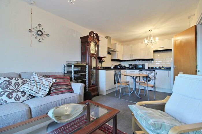 2 Bedroom Retirement Property For Sale In Albert Road, Southsea, PO5