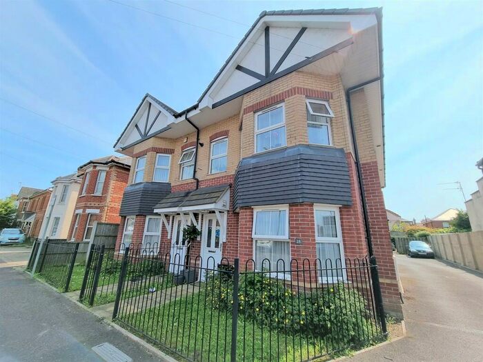 1 Bedroom Flat To Rent In Alma Road, Winton, Bournemouth, BH9