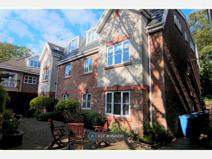 2 Bedroom Flat To Rent In Baddow Croft, Liverpool, L25