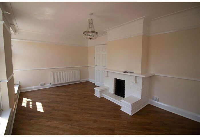 2 Bedroom Apartment To Rent In High Street, Banstead, Surrey, SM7