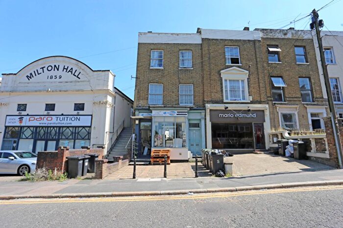 2 Bedroom Flat To Rent In Windmill Street, Gravesend, DA12