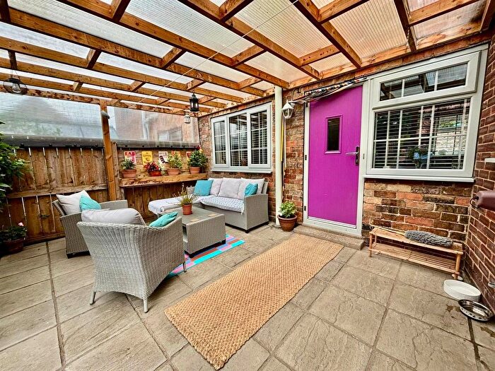 2 Bedroom Property For Sale In Back Village Green, Atwick, Driffield, YO25