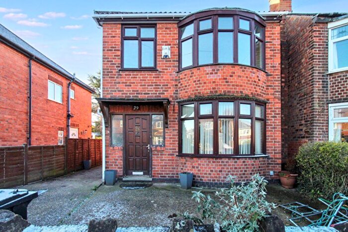 3 Bedroom Detached House To Rent In Warwick Avenue, Beeston, Nottingham, NG9