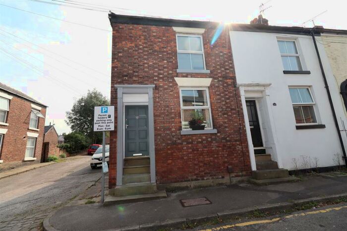 2 Bedroom End Of Terrace House To Rent In Cumberland Street, Macclesfield, SK10