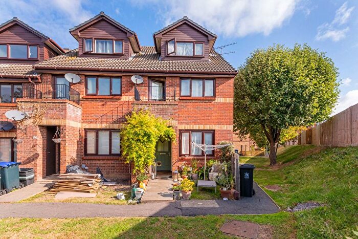 1 Bedroom Flat For Sale In Maypole Road, Taplow, SL6