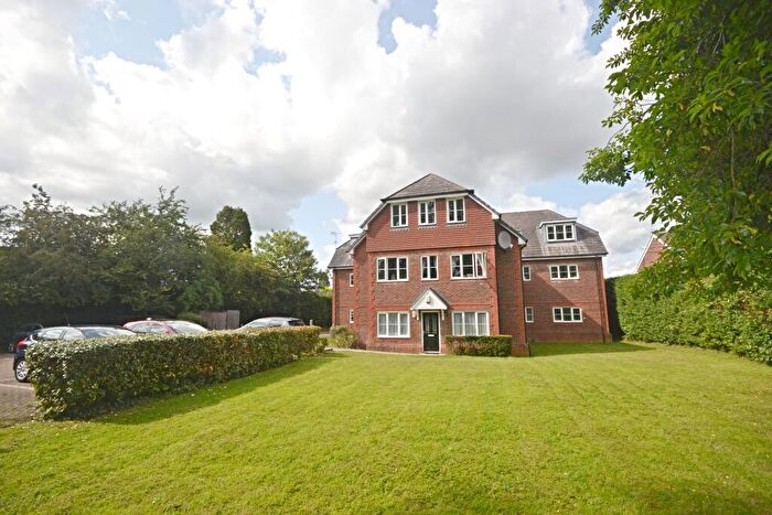 1 Bedroom Flat For Sale In Brewer Road, Southgate, Crawley, RH10