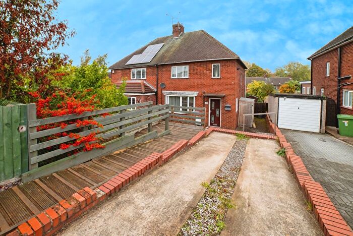 3 Bedroom Semi-Detached House For Sale In Haywood Oaks Lane, Blidworth, Mansfield, Nottinghamshire, NG21