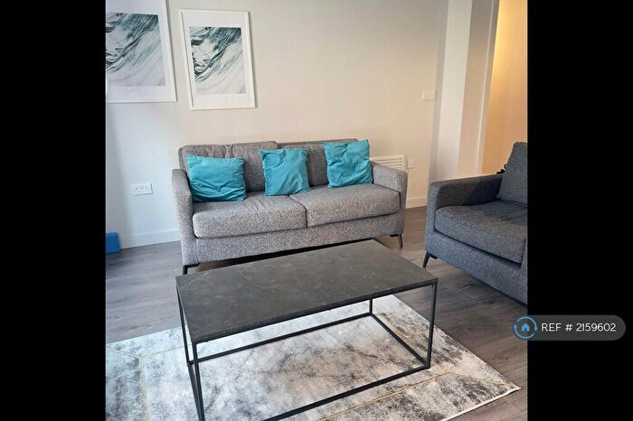 2 Bedroom Flat To Rent In Neptune Place, Liverpool, L8