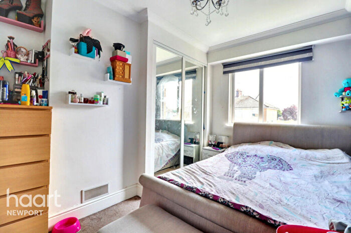 3 Bedroom End Of Terrace House For Sale In Maesglas Crescent, Newport, NP20
