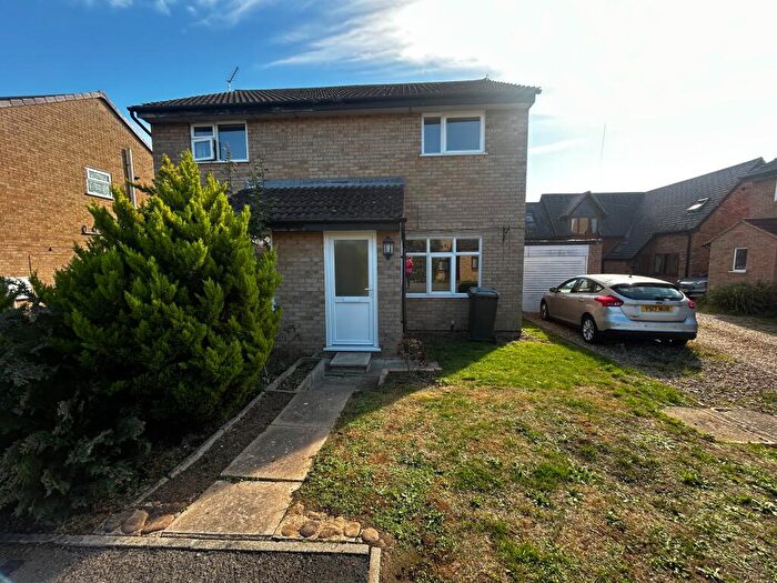 2 Bedroom Semi-Detached House To Rent In Heather Close, Bilton, Rugby, CV22