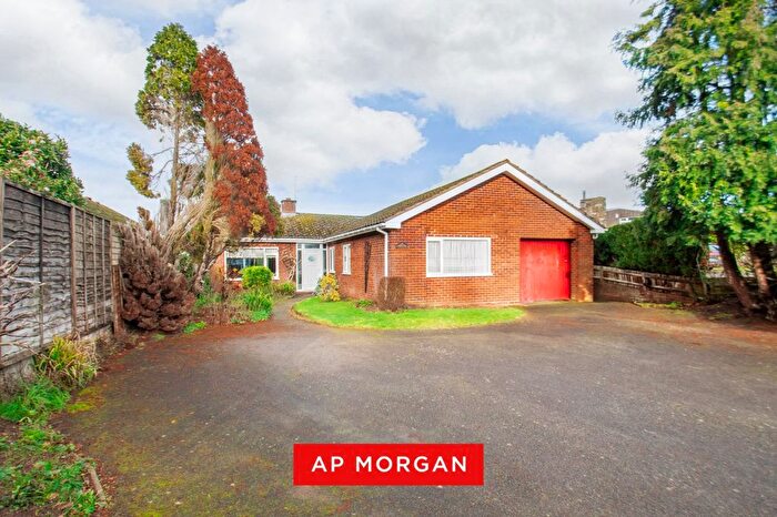4 Bedroom Bungalow For Sale In Forest Drive, Kinver, Stourbridge, Staffordshire, DY7