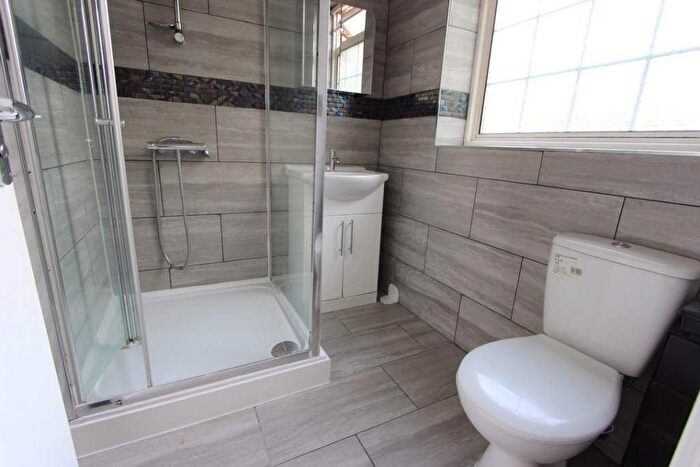 1 Bedroom Flat To Rent In Green Road, London, N14