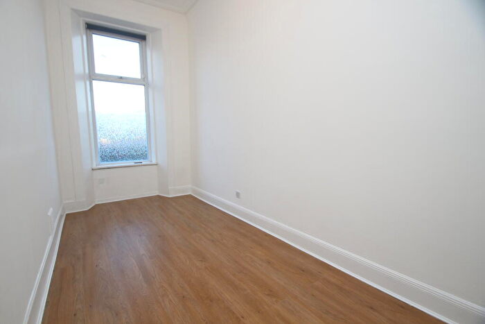 2 Bedroom Flat To Rent In Alexandra Park Street, Dennistoun, G31