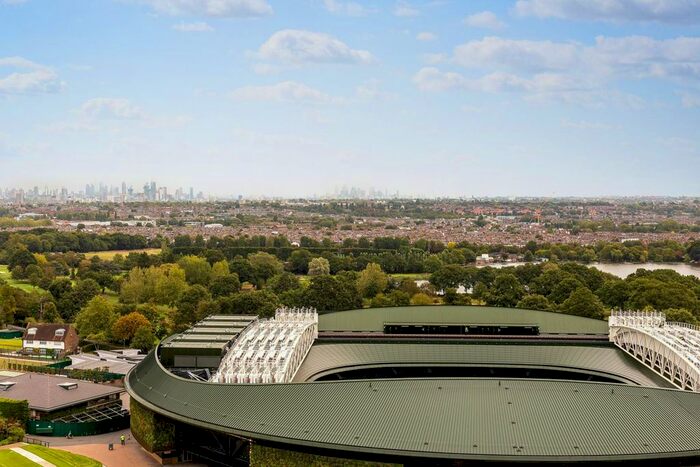 2 Bedroom Flat To Rent In Somerset Road, Wimbledon Village, London, SW19