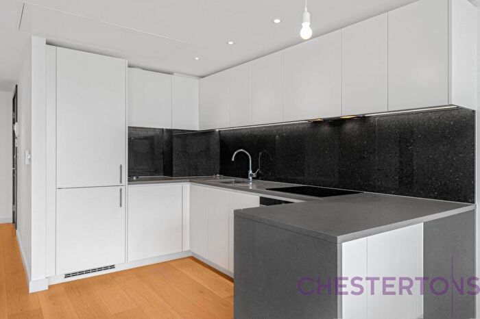 Flat To Rent In Marsh Wall, Millwall, E14