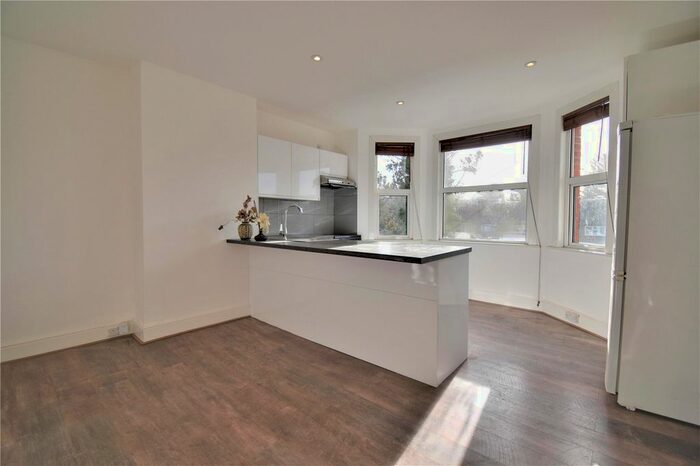 2 Bedroom Flat To Rent In Rickmansworth Road, Watford, Hertfordshire, WD18