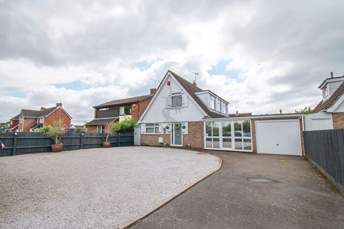 3 Bedroom Detached House For Sale In Park View, Leicester, LE3