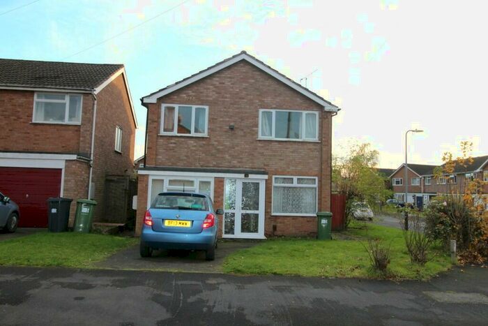 5 Bedroom Semi-Detached House To Rent In Campion Road, Leamington Spa, Warwickshire, CV32