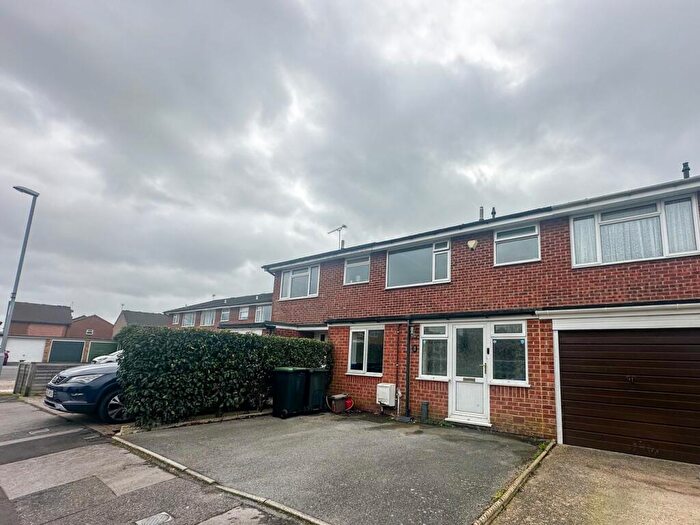 4 Bedroom Terraced House To Rent In Richmond Road, Wimborne, BH21