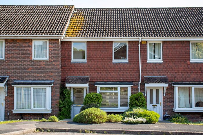 2 Bedroom Terraced House For Sale In Dickenson Walk, Alresford, SO24