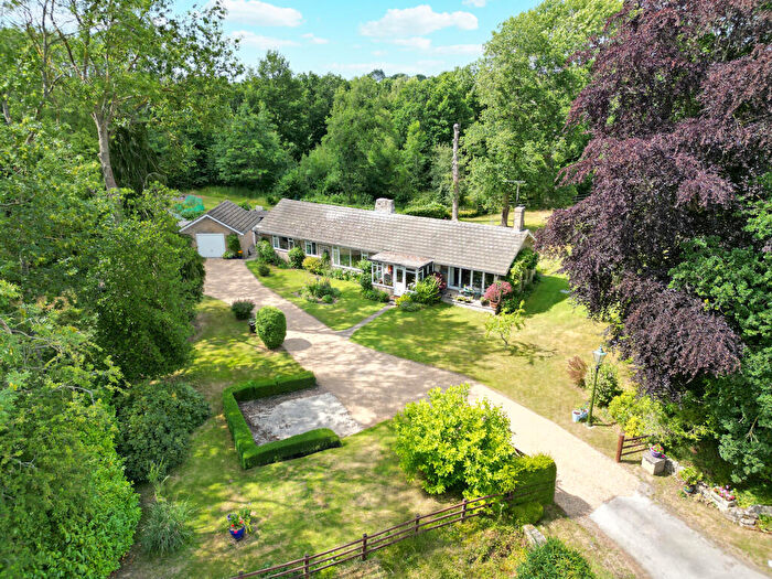 3 Bedroom Detached Bungalow For Sale In Woodlands Road, Raydon, IP7