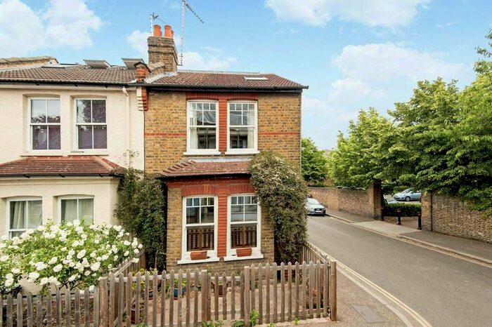 3 Bedroom Terraced House To Rent In Sherland Road, Twickenham, TW1