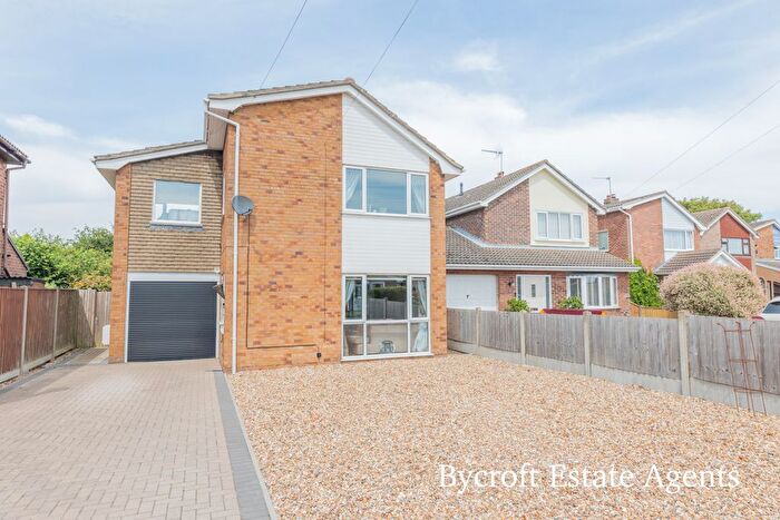 3 Bedroom Detached House For Sale In Orchard Close, Blundeston, NR32