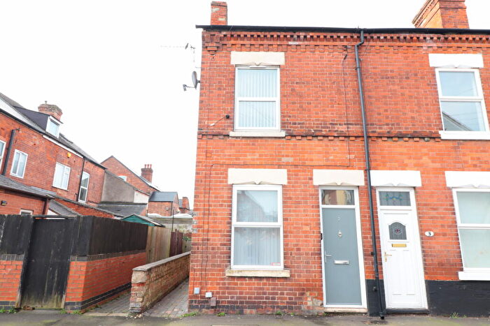 3 Bedroom House To Rent In Meadow Cottages, Netherfield, NG4