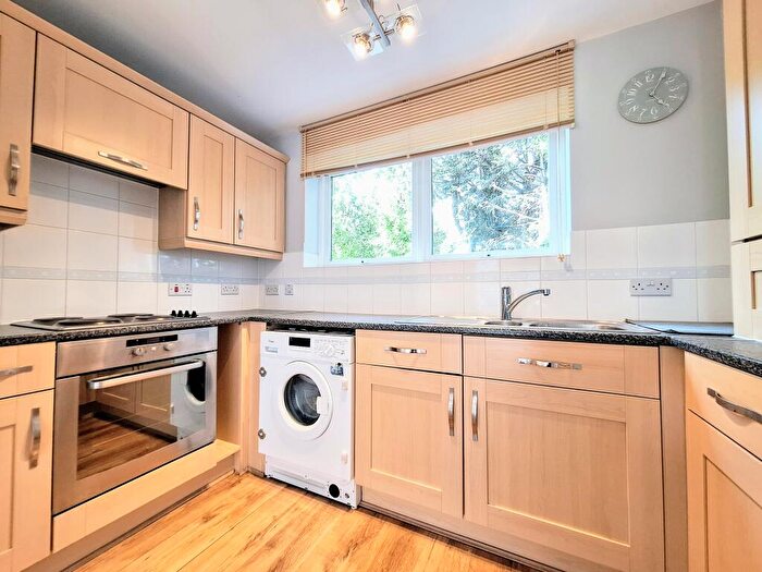 2 Bedroom Flat To Rent In Esparto Way, South Darenth, Kent, DA4