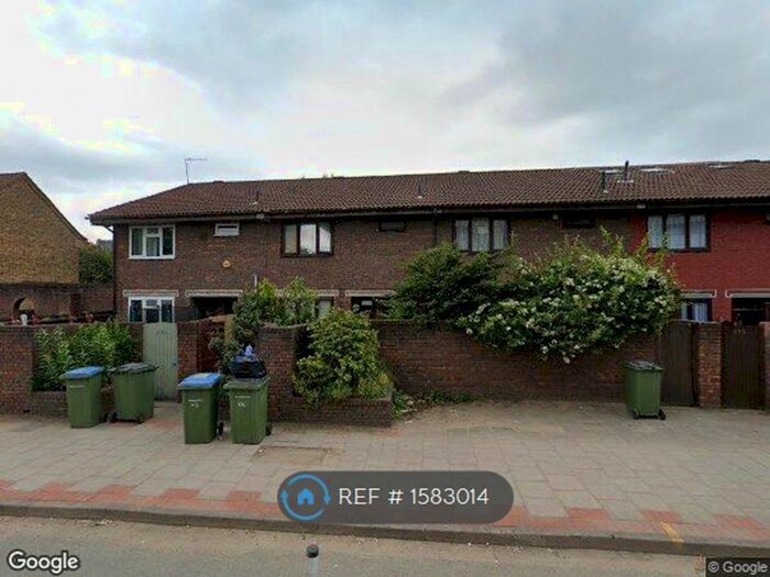 3 Bedroom Terraced House To Rent In Woolwich Road, London, SE7