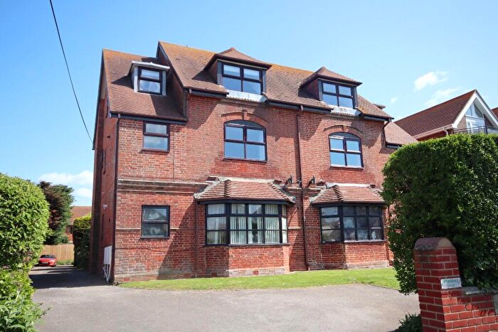 1 Bedroom Flat To Rent In Keyhaven Road, Milford On Sea, SO41