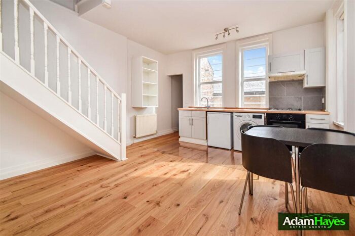 1 Bedroom Apartment To Rent In High Road, North Finchley, N12
