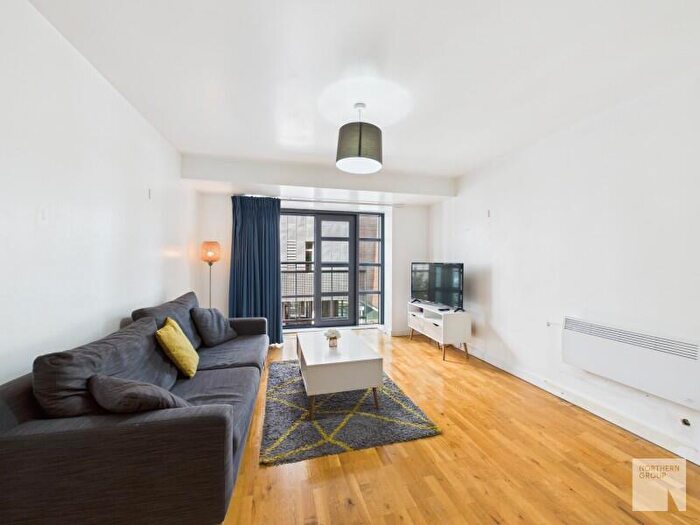 2 Bedroom Apartment To Rent In Navigation House :: Piccadilly, M1