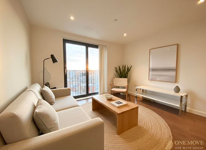 2 Bedroom Flat For Sale In Alto, Salford, M3