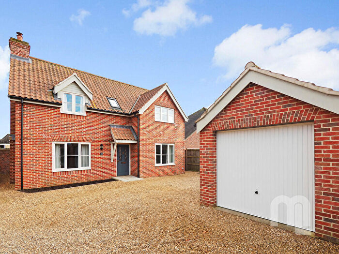 4 Bedroom Detached House To Rent In Lantern House, Back Lane, NR18