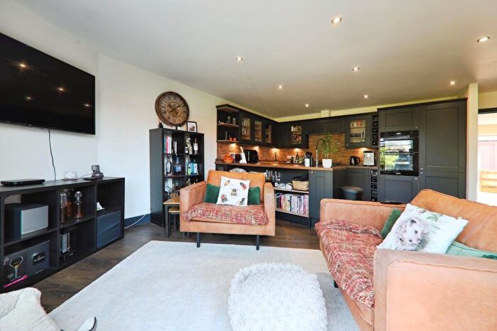 4 Bedroom Detached House For Sale In Marsh Lane, Barton-Upon-Humber, DN18