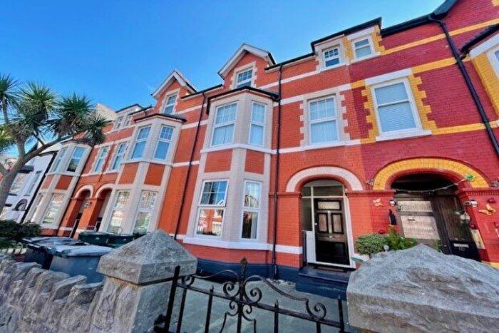 2 Bedroom Flat To Rent In Hawarden Road, Bae Colwyn, LL29