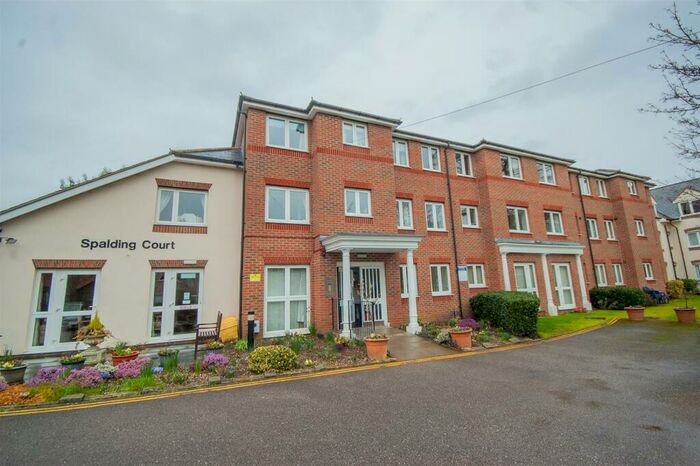 2 Bedroom Retirement Property For Sale In Cedar Avenue, City Centre, Chelmsford, CM1
