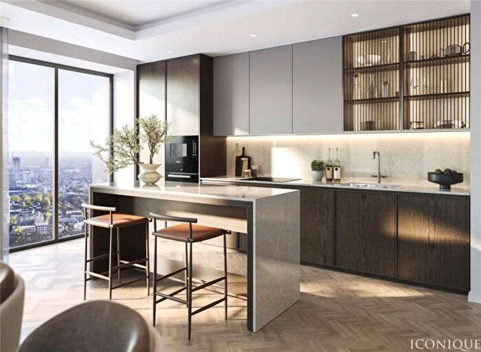 3 Bedroom Flat For Sale In West Cromwell Road, London, W14