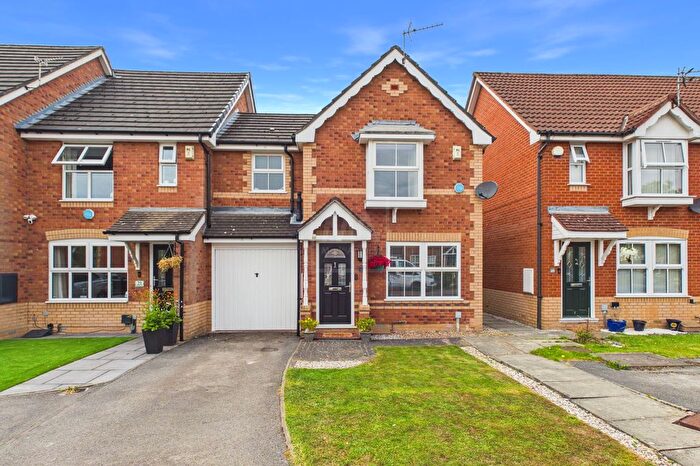 3 Bedroom End Of Terrace House For Sale In Holbrook Close, Great Sankey, WA5