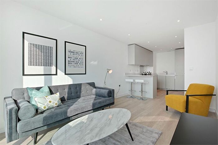 1 Bedroom Flat To Rent In Pinnacle Apartments, Saffron Central Square, Croydon, CR0