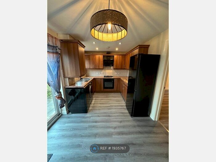 3 Bedroom End Of Terrace House To Rent In Wesley Court, Langley Moor, Durham, DH7