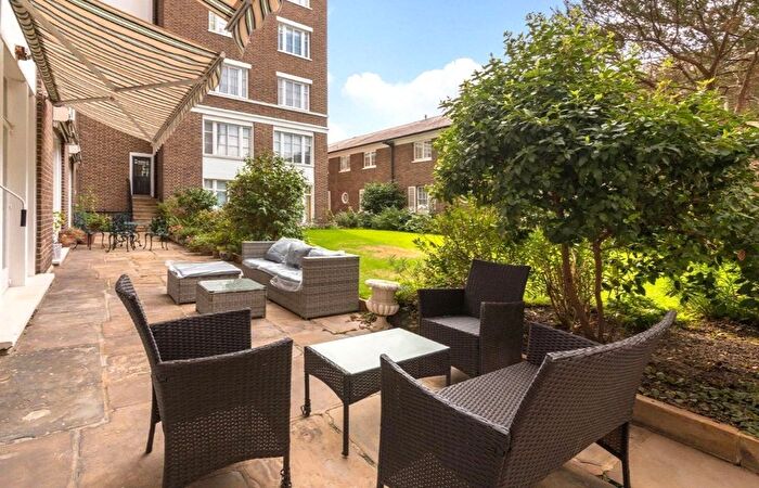 4 Bedroom Flat To Rent In Bryanston Square, London, W1H