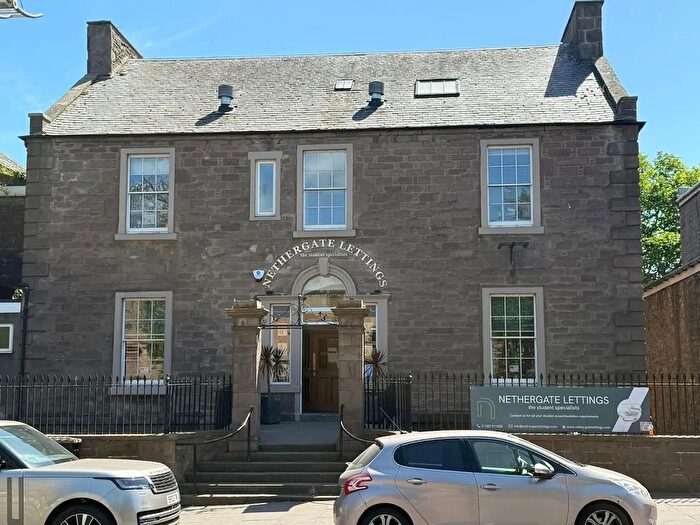 2 Bedroom Flat To Rent In Nethergate, Dundee, DD1