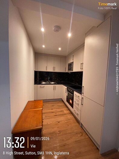 2 Bedroom Flat To Rent In High Street, Sutton, SM1