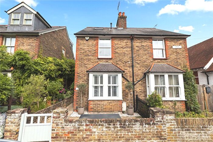 3 Bedroom Semi-detached House For Sale In Spencer Road, Cobham, Surrey, KT11