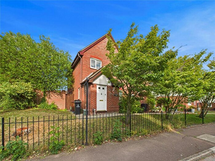 3 Bedroom End Of Terrace House To Rent In Peppercorn Close, Colchester, Essex, CO4