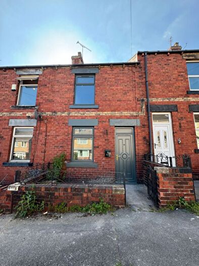 2 Bedroom Terraced House To Rent In Barnsley, S74