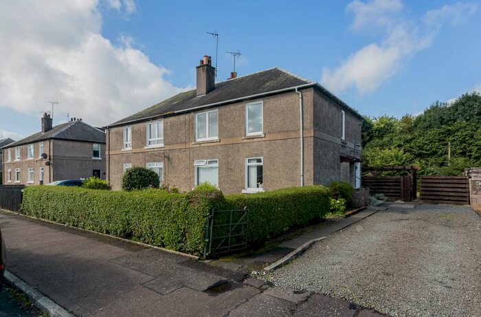 2 Bedroom Flat For Sale In India Drive, Inchinnan, PA4